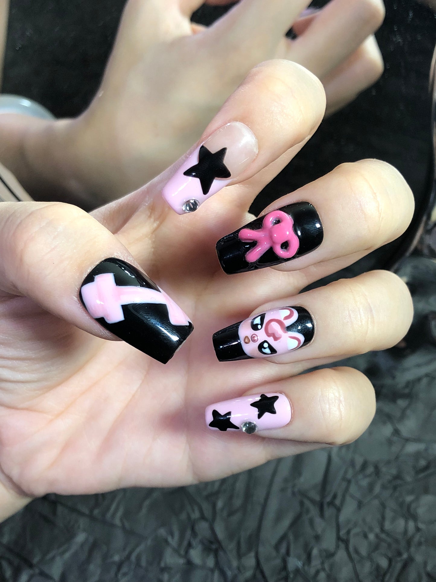 Black Pink Cool Dwaekki Handmade Press On Nail