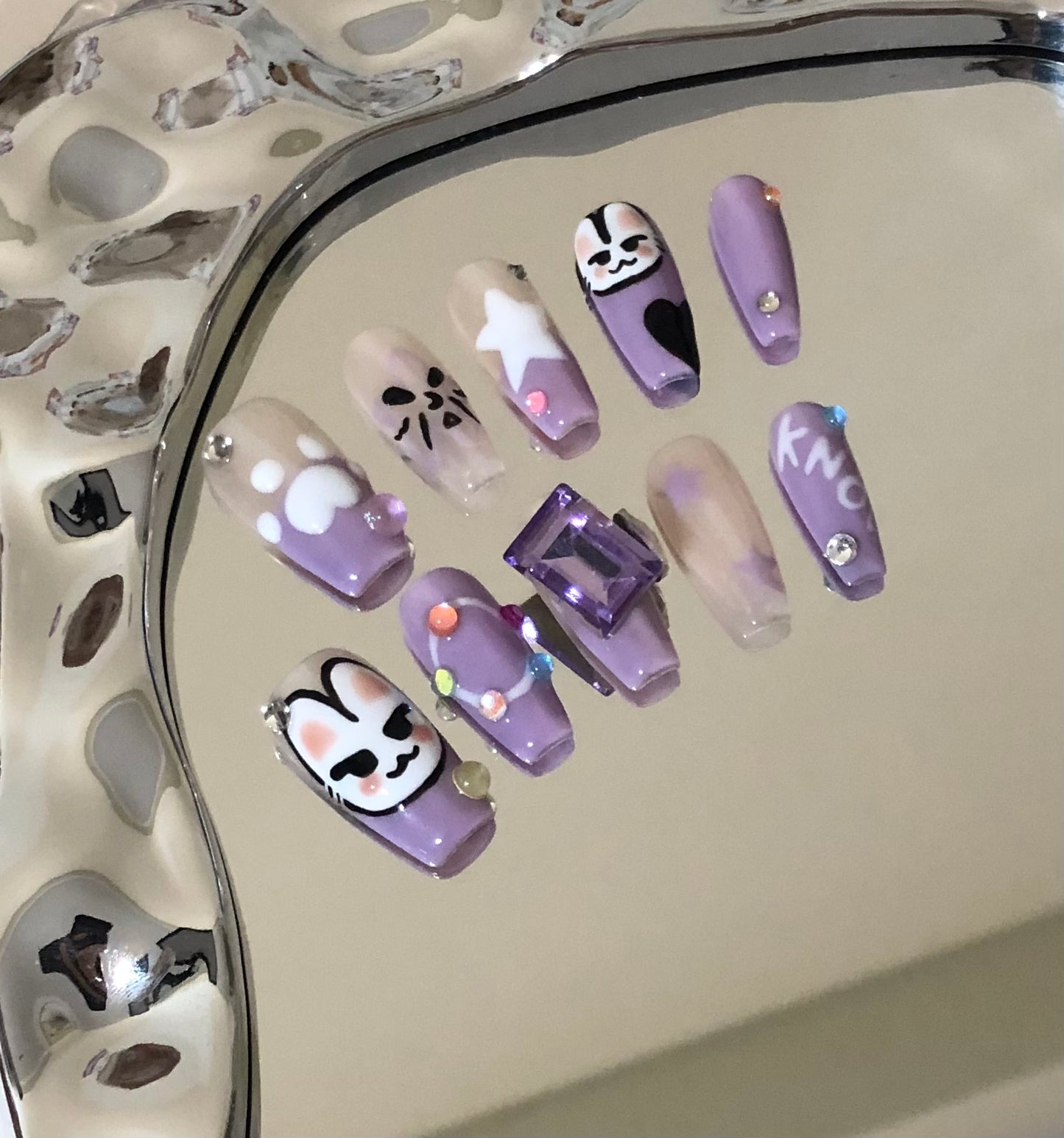 Shiny Rabbit Know Hand Made Press On Nail